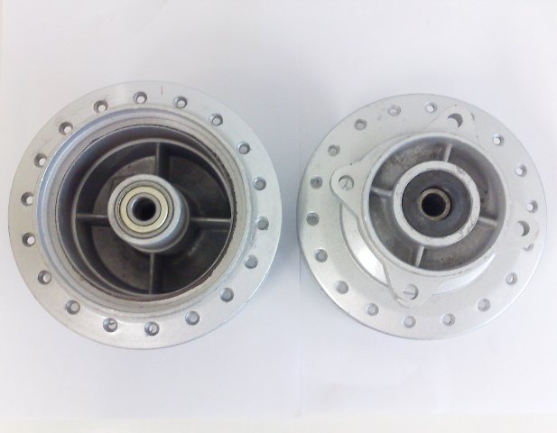 Rear Wheel & Brake Hub - DB 