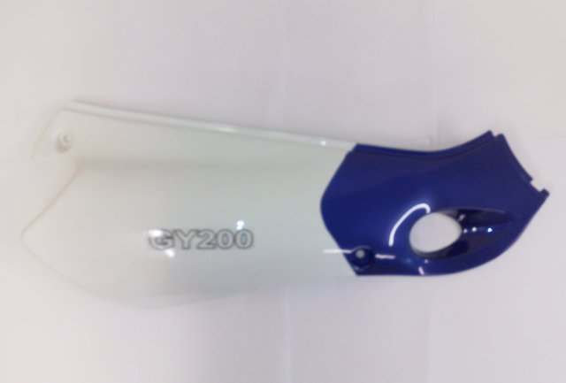 Side Panel White / Blue R/H - GY