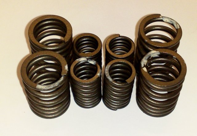 XT 250-16 Valve Spring Set