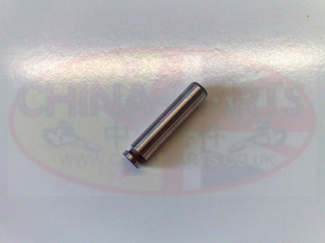 ZS 200 GY Exhaust Rocker Arm Pivot Shaft